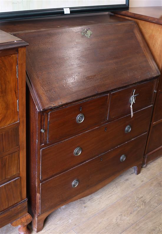 A mahogany bureau, a.f. W.91cm